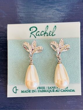 Rachel Cream Teardrop Pearl Dangle Earrings with Rhinestone Leaves-NWT